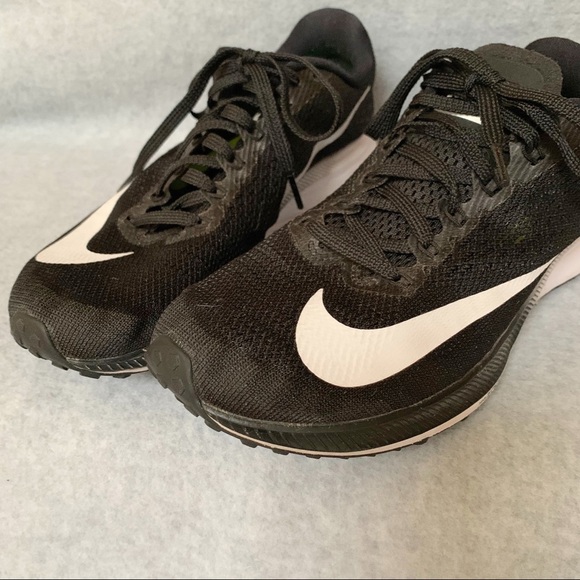 Nike Zoom Elite 10 shoes - Picture 2 of 9